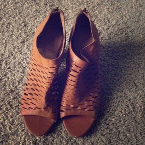 Franco Sarto Womens Size 7.5 Tweed Peep Toe Wedges